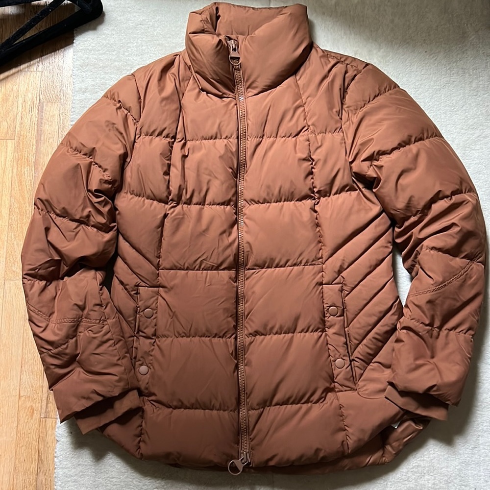 Athleta puffer jacket
